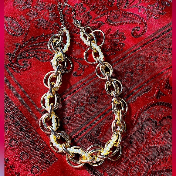 Jewelry - Chunky Double Chain Link Choker with Faux Pearl Strand Woven Thru Chains. 8.25”